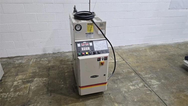 Used STERLCO M2B2016-M1 Temperature Controls Illinois US | Arlington Machinery #872761