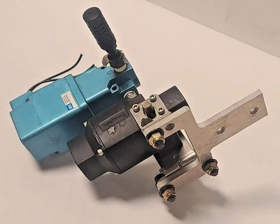 MAC M603 275B-110EA Pneumatic Solenoid Valve Automation Swagelok 90° 131SR
