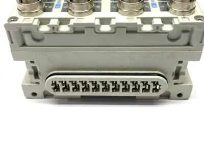 Used SMC Digital Input Module, 8 x M12 5-Pin Female, 16 Inputs, 24VDC Input / Output Modules Michigan US | Maverick Industrial Sales #1402942