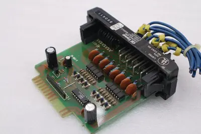 GE Fanuc IC610MDL101B Input 24 VDC 8 Point Module STOCK L-573C