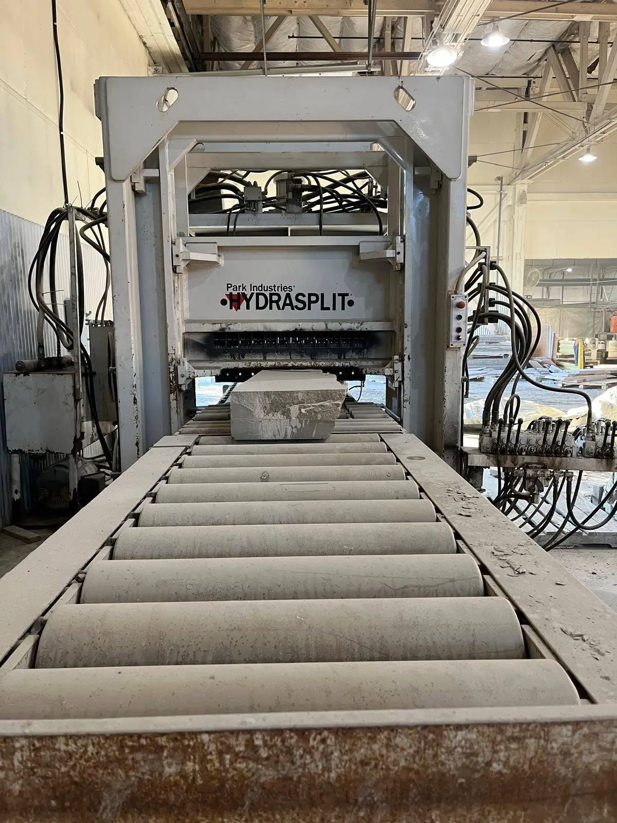 Used 2008 PARK INDUSTRIES HydraSplit 150 Ton Stone Equipment Alberta CA | STONE EQUIPMENT WAREHOUSE #1490344
