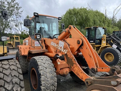 Used 2009 DOOSAN DL250 Wheel Loaders | Abele Tractor #1342918