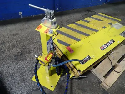 Knight Global  3000 Lbs / 24" C" X 44" Table  Lift Table