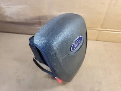 NEW FORD HC3Z-25043B13-AE