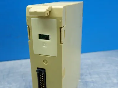 Used OMRON C200HOD212 Input / Output Modules | HGR 24 #733522