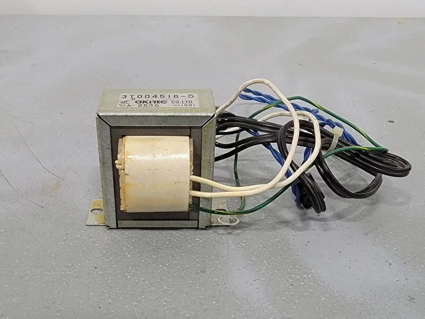 USED AKITEC CO LTD 3T004516-5