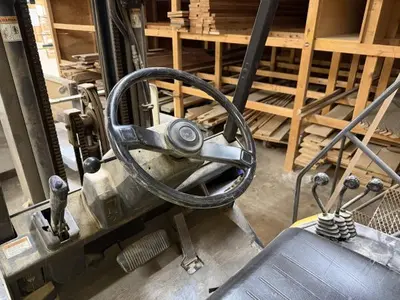 USED YALE GP050RFNUAE084
