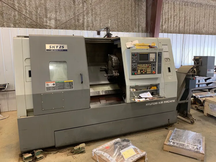 Used 2005 HYUNDAI KIA SKT 25 CNC Lathes Alberta CA | Merchant Machine Tools Inc 5 #32959