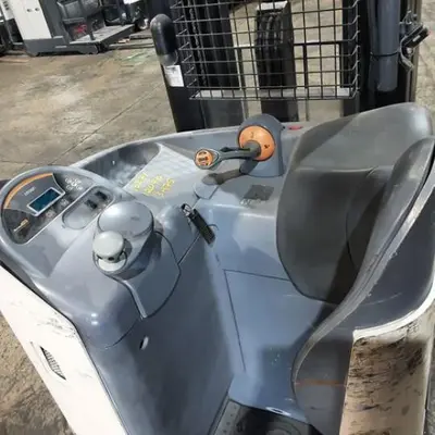 USED 2018 CROWN RR5725-45