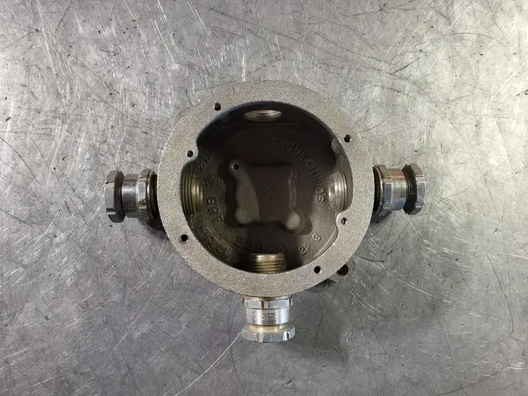 New | in-Stock CROUSE-HINDS GRF229 Cable & Wire British Columbia CA | Lenmark #250270