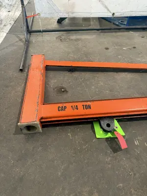 9'6" X 1/4 TON JIB CRANE. STOCK # 1004025.