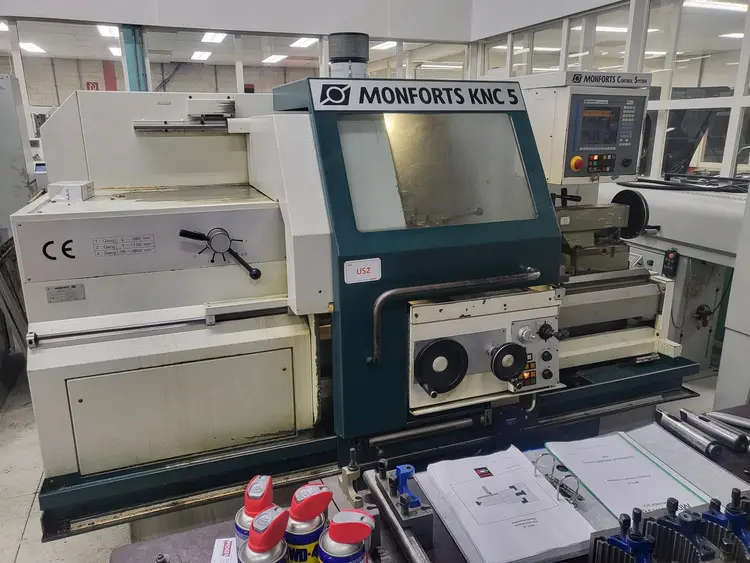 Used 1999 Montforts KNC 5 CNC Lathes NL | Dies Moulds & Parts B.V. #200701