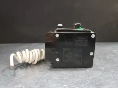 30 Amp, 2 Pole, 120/240 Volts Circuit Breaker