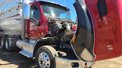 USED 2015 PETERBILT 579