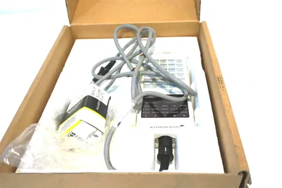 NEW ALLEN BRADLEY 1745-PT1 HAND HELD PROGRAMMER SER.A 1745PT1