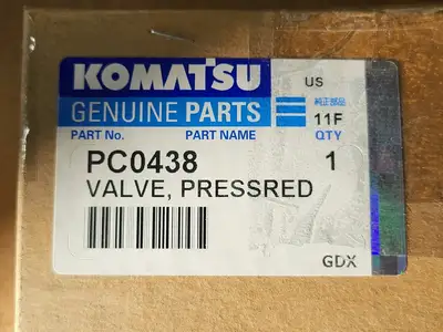 NEW KOMATSU PC0438