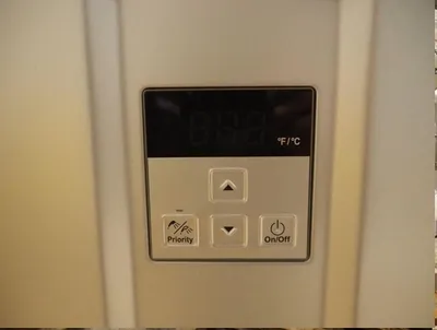 Used Rinnai REU-N2635FFC-E Temperature Controls GB | Perry Equipment #1259299