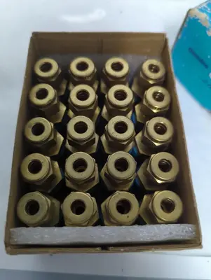 New | in-Stock SWAGELOK 1/4T X 3/8NPT Plumbing Equipment Ohio US | Surplus Asset Holdings #1462704