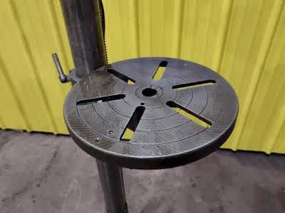 USED CENTRAL MACHINERY T-6725