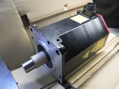Fanuc AC Servo Motor 230V 18A 3 Phase A06B-2247-B100 (LOC2854B)