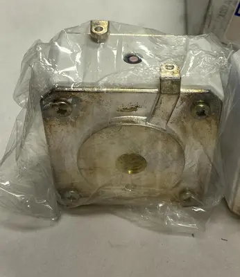New | in-Stock FERRAZ SHAWMUT D300452 Miscellaneous Equipment (Electrical & Power) | Surplus Asset Holdings #1197525