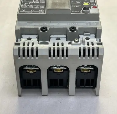 Used FUJI ELECTRIC EW50RAGU-3P030 Circuit Breakers | Surplus Asset Holdings #1188984