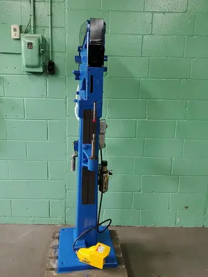 USED NONE CLINCHING MACHINE