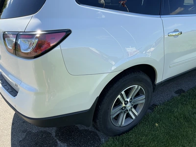 USED 2017 CHEVROLET TRAVERSE