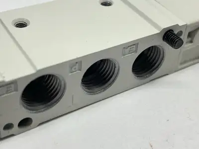 Used SMC Pneumatic Solenoid Valve 5-Port 2-Position Solenoid Valves Michigan US | Maverick Industrial Sales #1392278