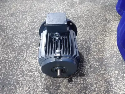 USED MARATHON ELECTRIC V132STFC852