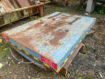 Scissor Lift Platform 1500Mm X  1,000Mm