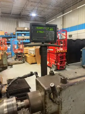 USED 1974 HARRISON M400 CENTER LATHE