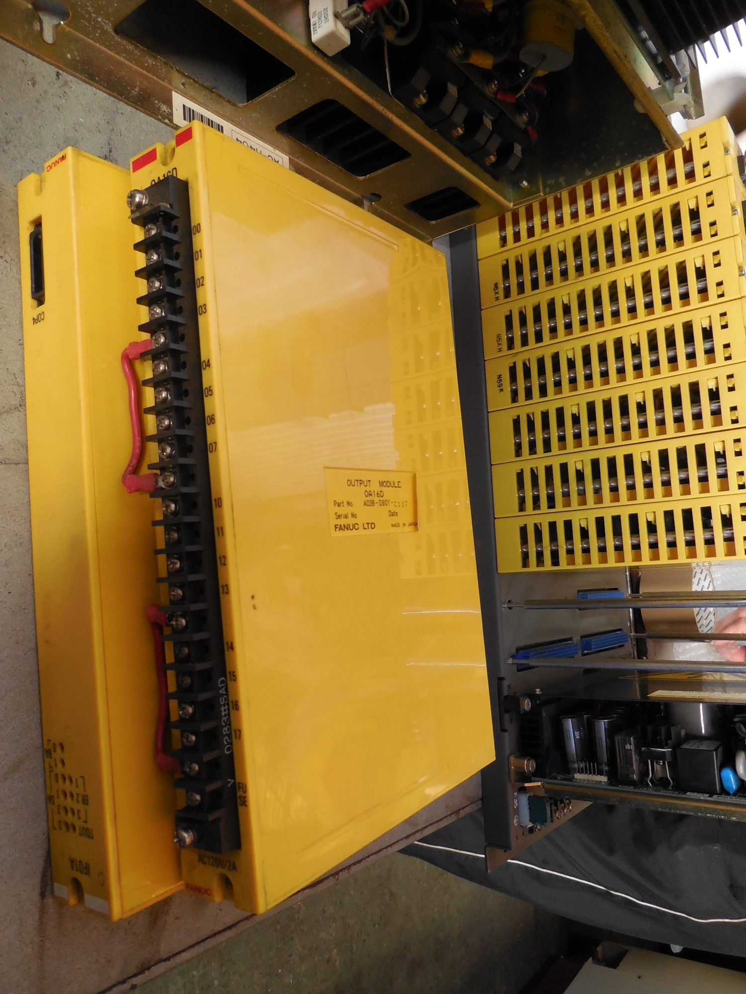 (REF 121) Fanuc I/O unit – A03B-0801-C009