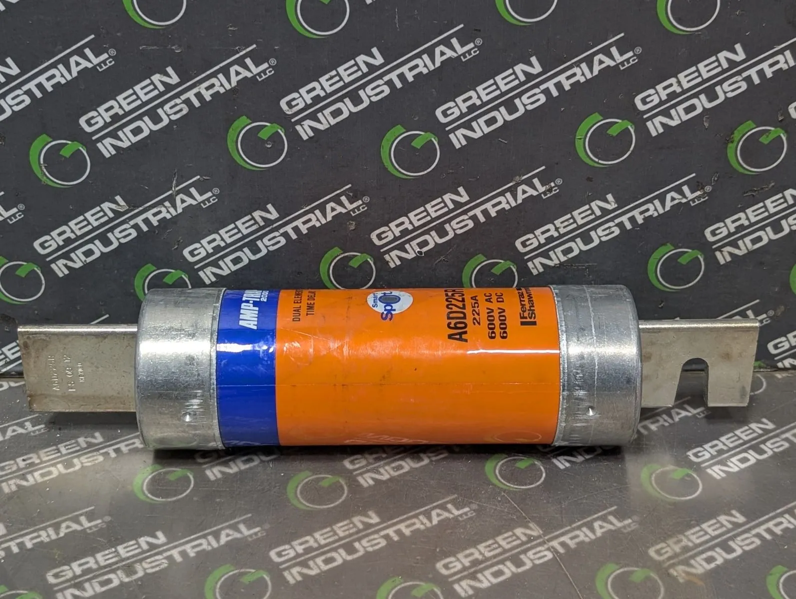 Ferraz Shawmut A6D225R Amp-Trap 2000 Dual Element Time Delay Fuse Used