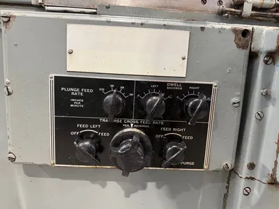 1982 BROWN & SHARPE 1440U Universal Cylindrical Grinders | GMT (12)