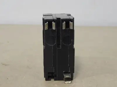 USED SQUARE D QO230