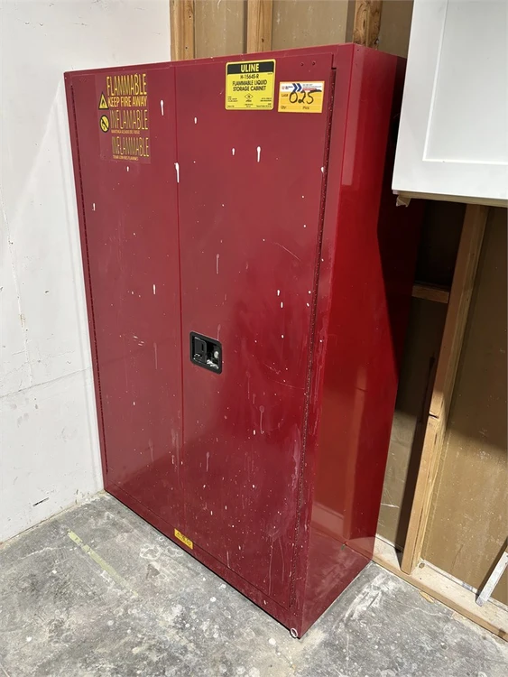 Used ULINE "H-1564S-R" Hazardous Storage Units Texas US | MachineryMax #1488312