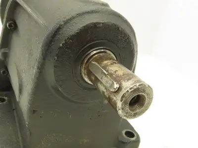 Lenze 12.602.12.1.5 Inline Gearbox 6.3:1 Reducer 285 RPM IEC Metric Frame