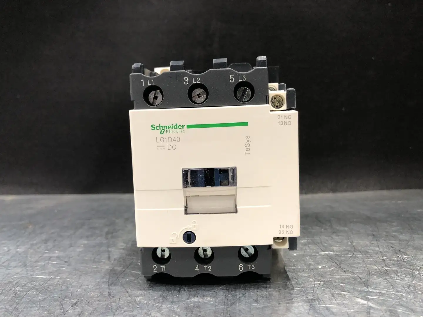 NEW 2017 SCHNEIDER ELECTRIC LC1D40BD
