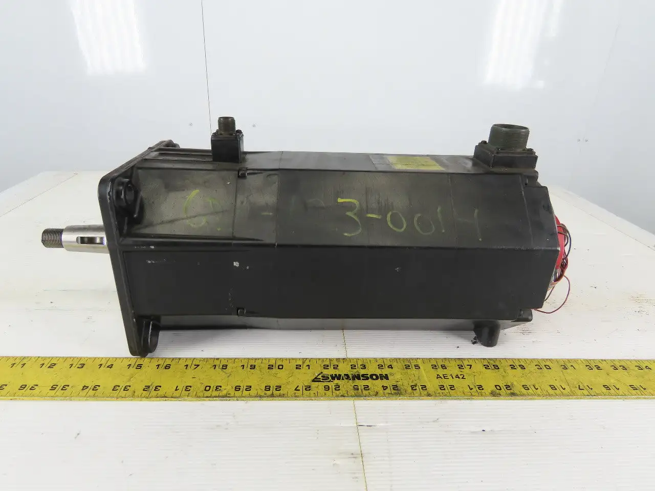 Fanuc A06B-0502-B755 Model 20S 2000 RPM 146V AC Servo Motor