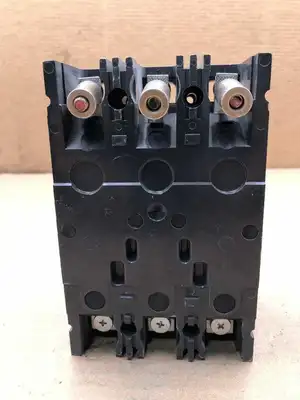 GE General Electric TED134090 90A 3 Pole Circuit Breaker 480VAC 250VDC
