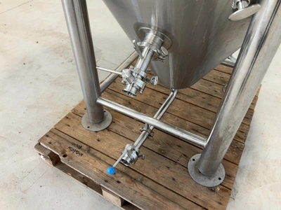Used BEST BUY BREWING EQUIPMENT CONICAL FERMENTER/UNITANK 15BBL Brewing Equipment Michigan US | Miedema Asset Management Group #1580125