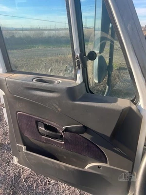 Used 2013 INTERNATIONAL DURASTAR 4300 Cab Chassis trucks California US | ABN Services #1339222