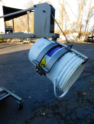 USED DRUM RUNNER PAIL LIFT 3600
