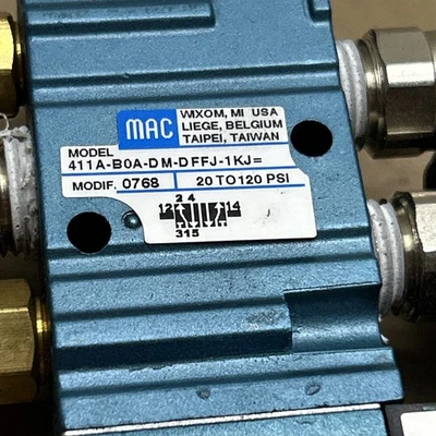 MAC 411A-B0A-DM-DFFJ-1KJ Solenoid Valve 120 PSI with DMB-DFFJ-1KJ 24 VDC 2.4 W
