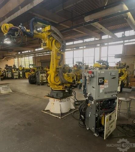 Used 2015 FANUC FANUC R2000IB/210F Robots Michigan US | RAB Industries, Inc. #184409