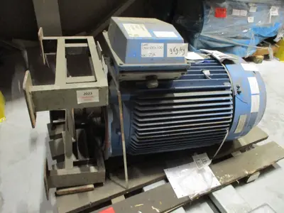 Used _UNKNOWN_ _UNKNOWN_ Bale Grabbers NL | Apex Group #1553597