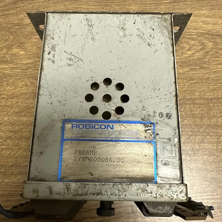 USED AMP 200086