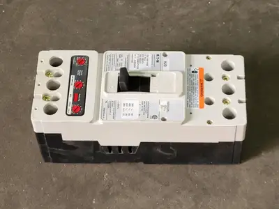 USED CUTLER-HAMMER HJD3250F