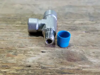 1/4", x 3/8", Tee, 1/4" MPT - 3/8" FPT